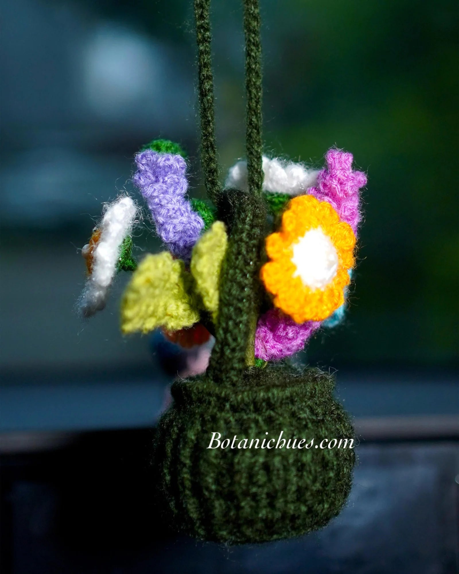 Daisy Drive Basket